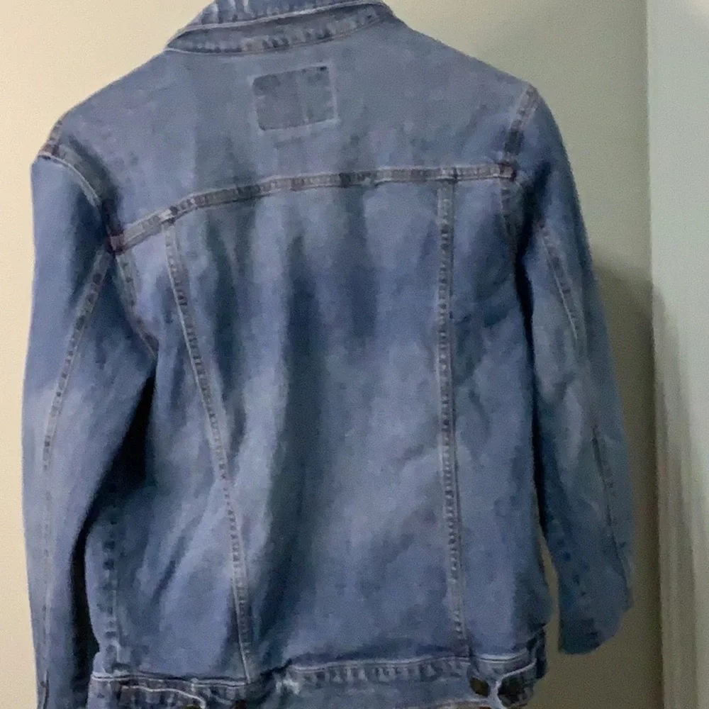 Retrofit Light Blue Denim Jacket - Picture 6 of 13